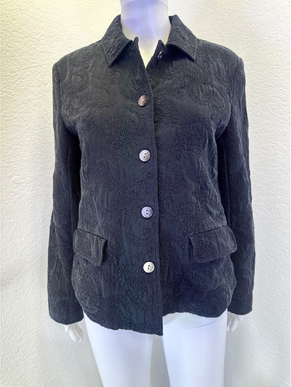 Women’s Sz XS J.Jill Black Silk Embroidered Quilted Button Down Blazer